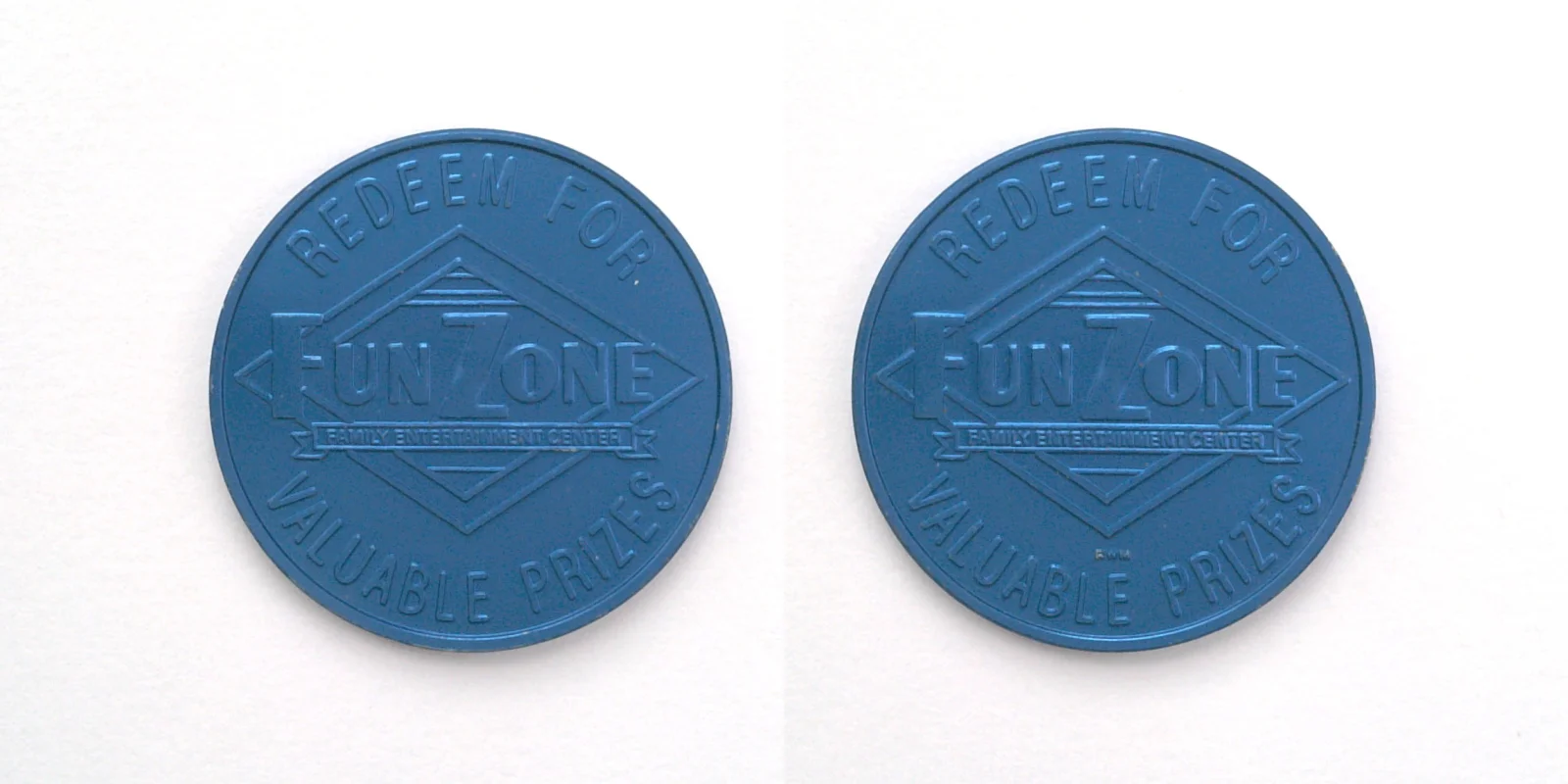 Fun Zone FZ301A-blue Fun Zone Token (FZ301A-blue) token — front and reverse