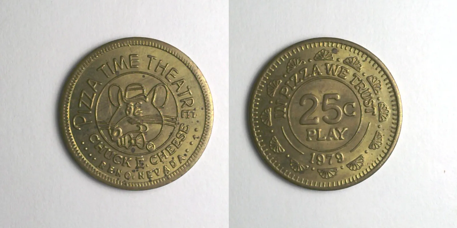 Chuck E. Cheese 130B 1979 Chuck E Cheese Token (130B) (1979) token — front and reverse