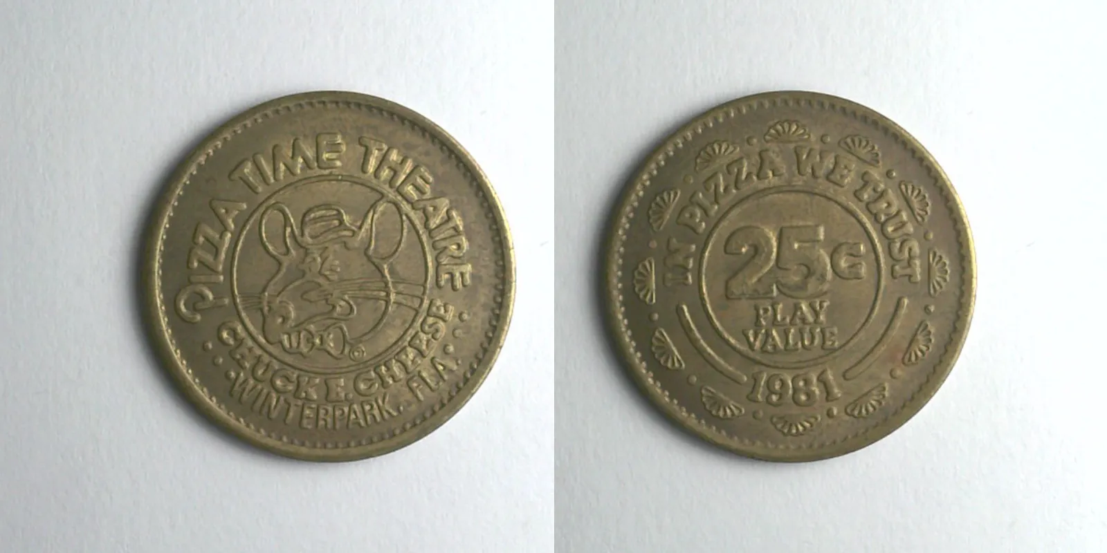 Chuck E. Cheese 178B 1981 Chuck E Cheese Token (178B) (1981) token — front and reverse