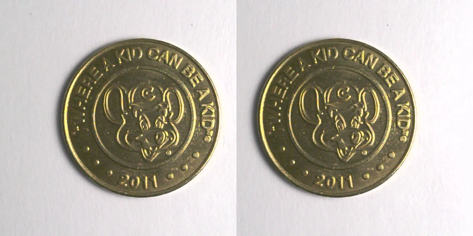 2011 Chuck E Cheese Token (418B)