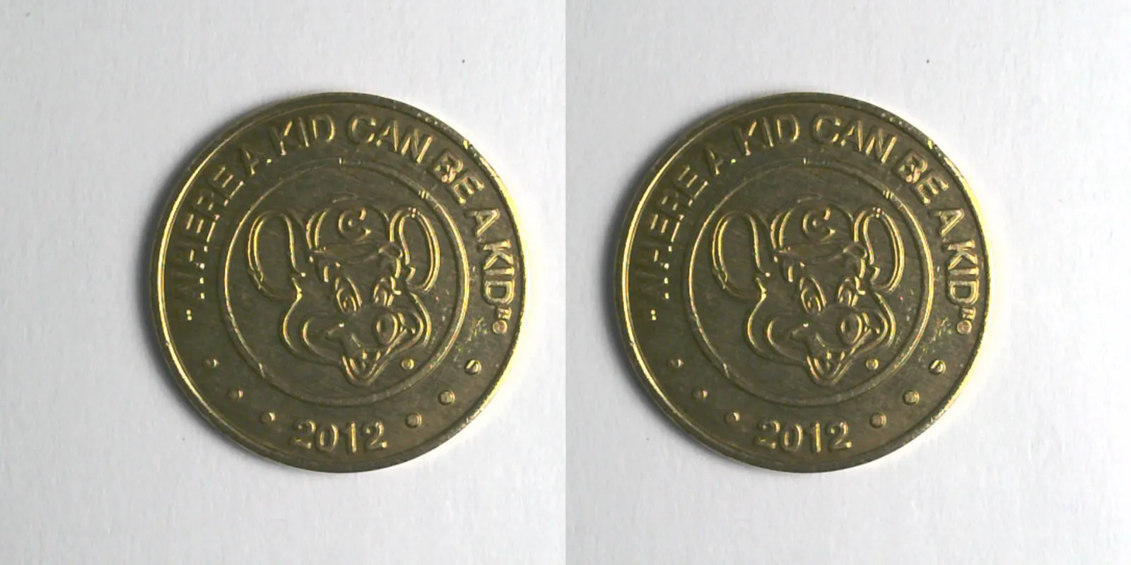 2012 Chuck E Cheese Token (419B)