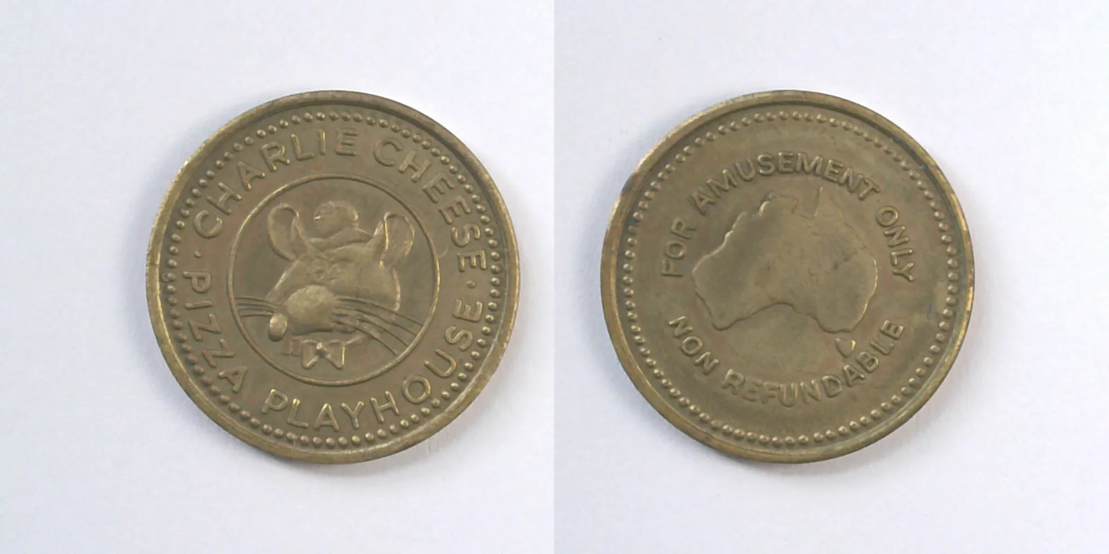 Charlie Cheese's Pizza Playhouse 122B Australian Charlie Cheese Pizza Playhouse Token (122B) token — front and reverse