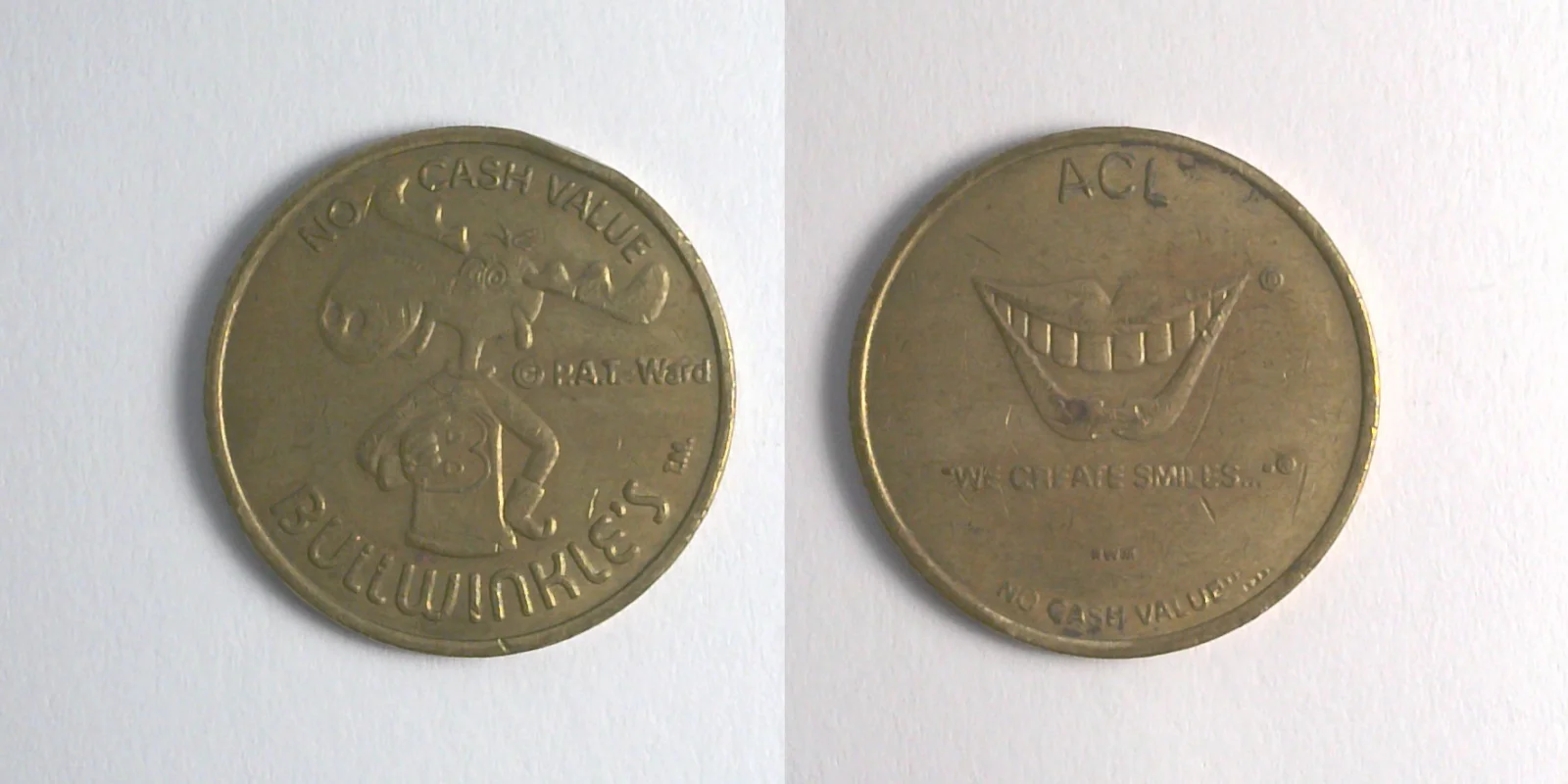 Bullwinkle's Entertainment BW303B Bullwinkle's Smile Token (BW303B) token — front and reverse