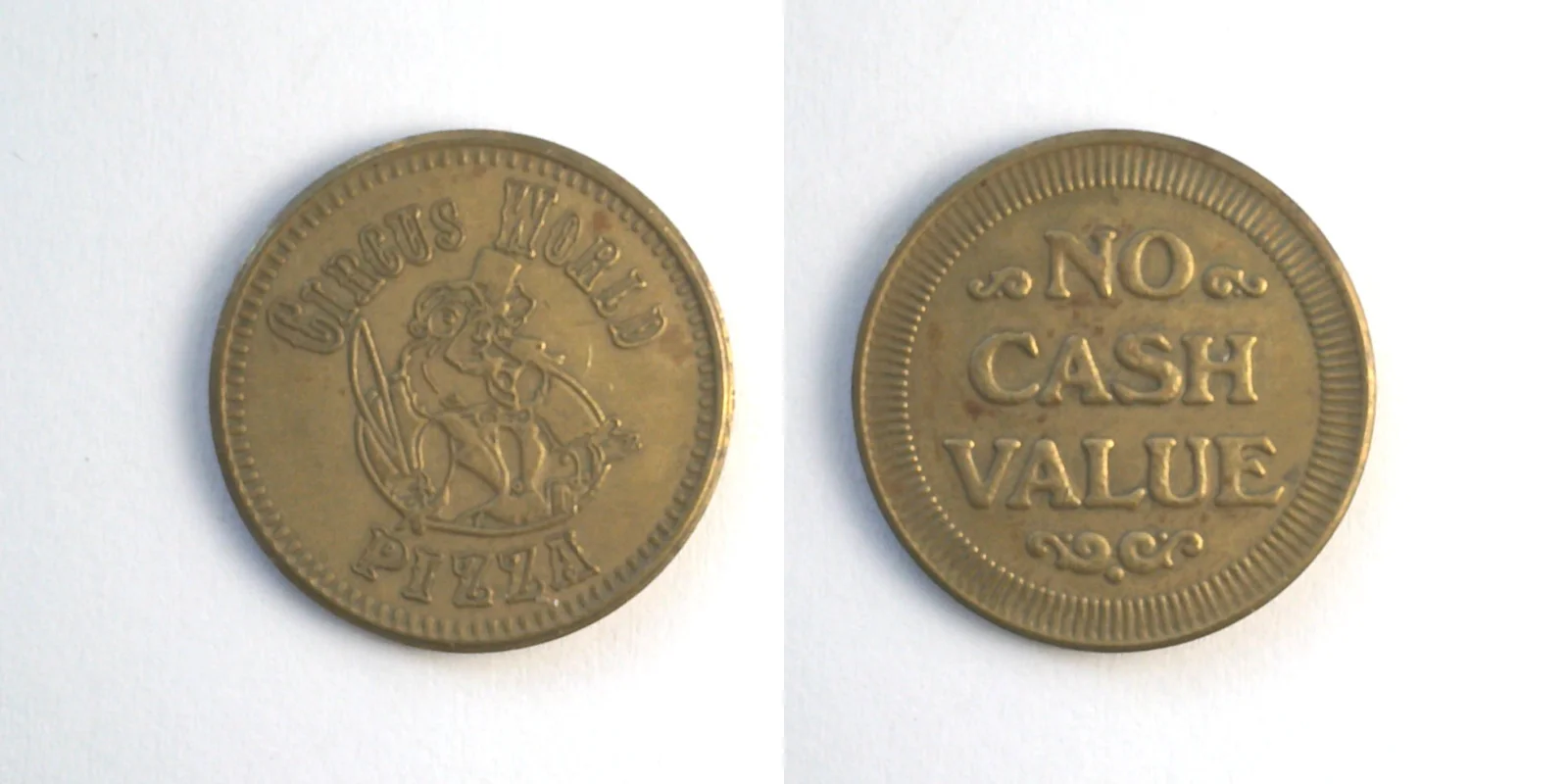 Circus World Pizza CWP103B Circus World Pizza Token (CWP103B) token — front and reverse