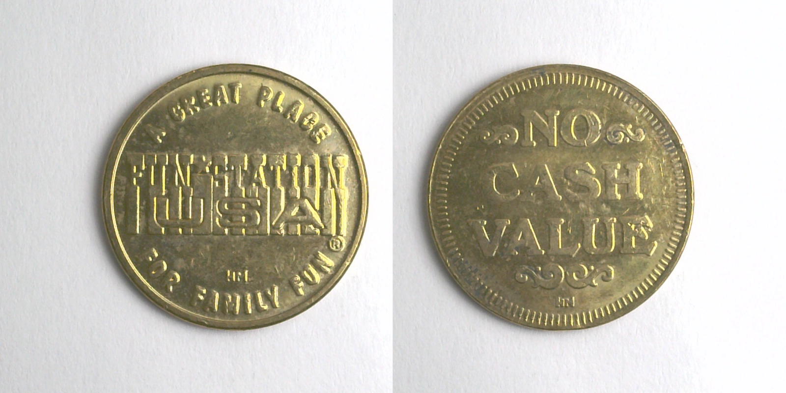 Fun Station USA FS101B Fun Station USA Token (FS101B) token — front and reverse