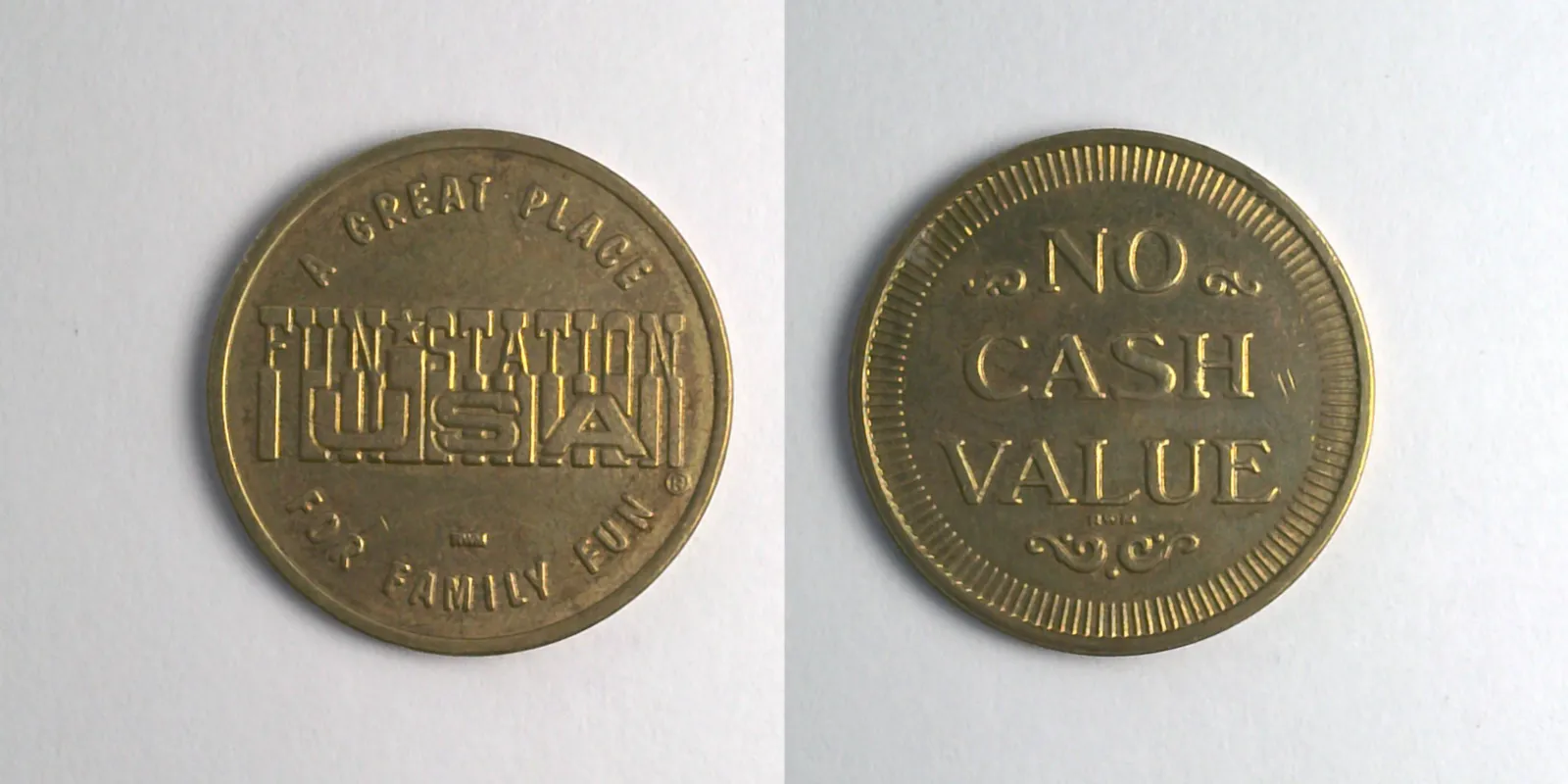 Fun Station USA FS105B Fun Station USA Token (FS105B) token — front and reverse