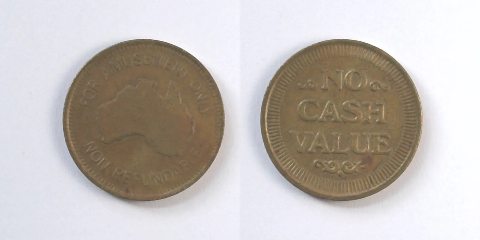 Grundy's G201B Grundy's Token (G201B) token — front and reverse