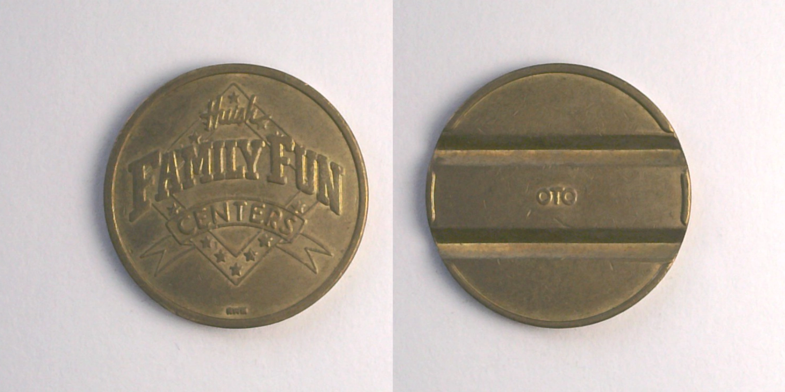 Bullwinkle's Entertainment BW503B Huish Family Fun Centers OTO Token (BW503B) token — front