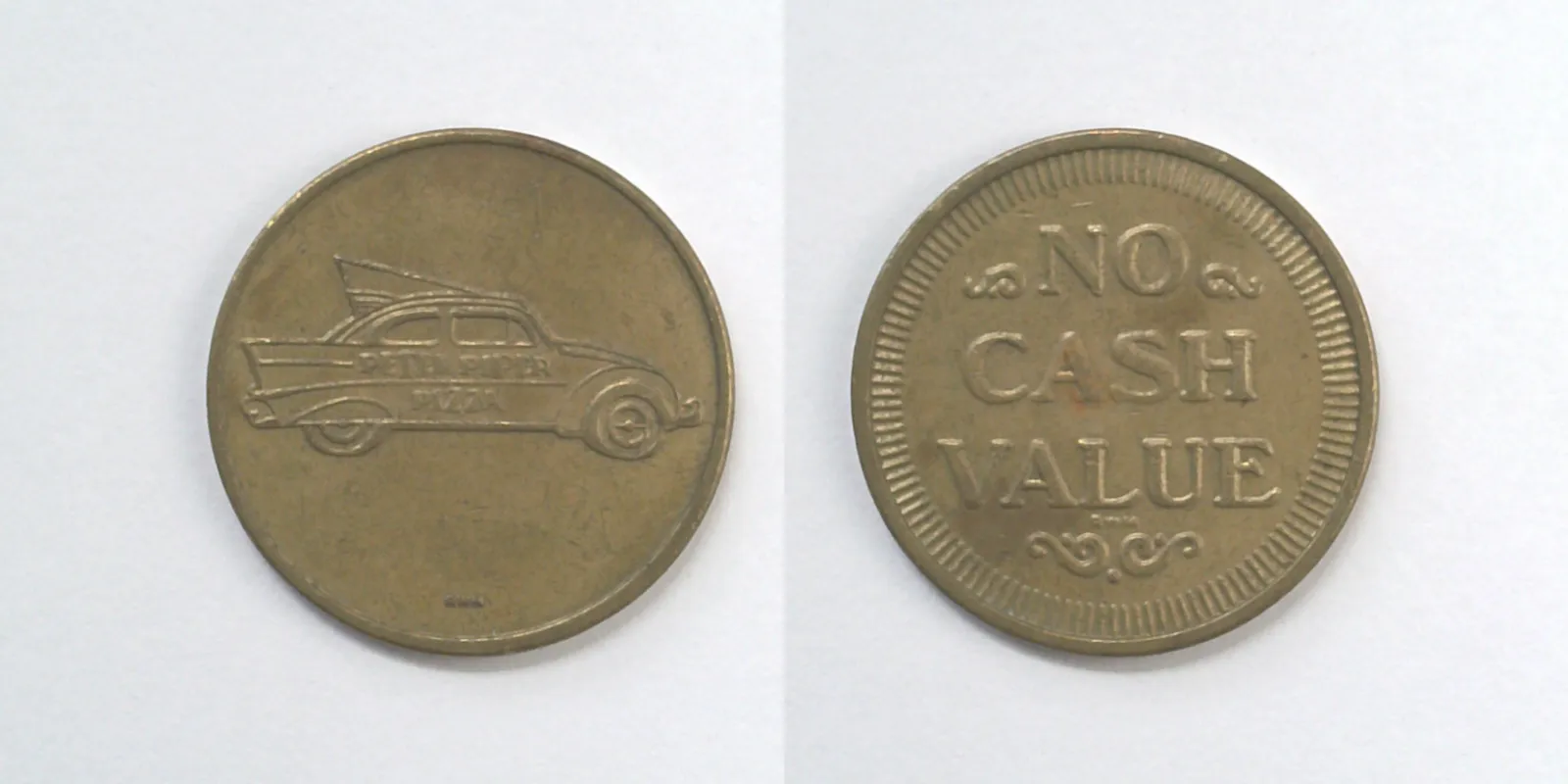 Peter Piper Pizza P102B Peter Piper Pizza Token (P102B) token — front and reverse
