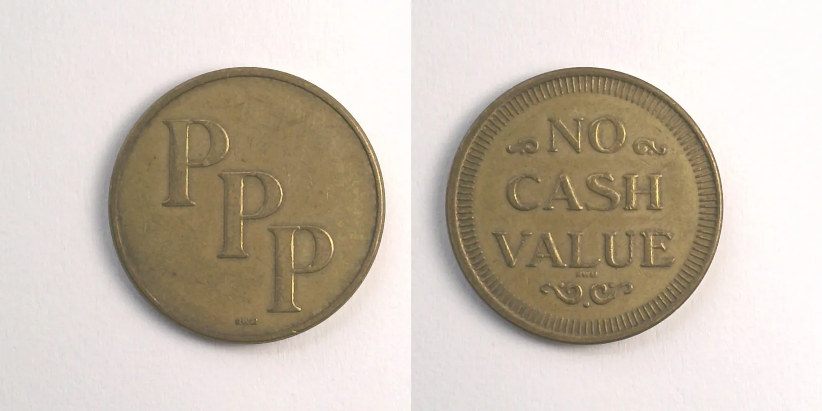 Peter Piper Pizza P105B Peter Piper Pizza Token (P105B) token — front and reverse