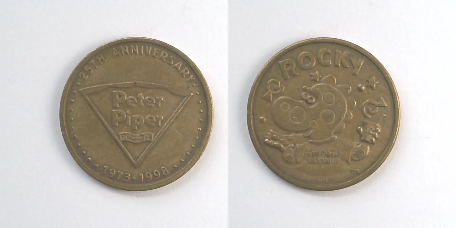 Peter Piper Pizza P302B Peter Piper Pizza Token (P302B) (1998) token — front and reverse