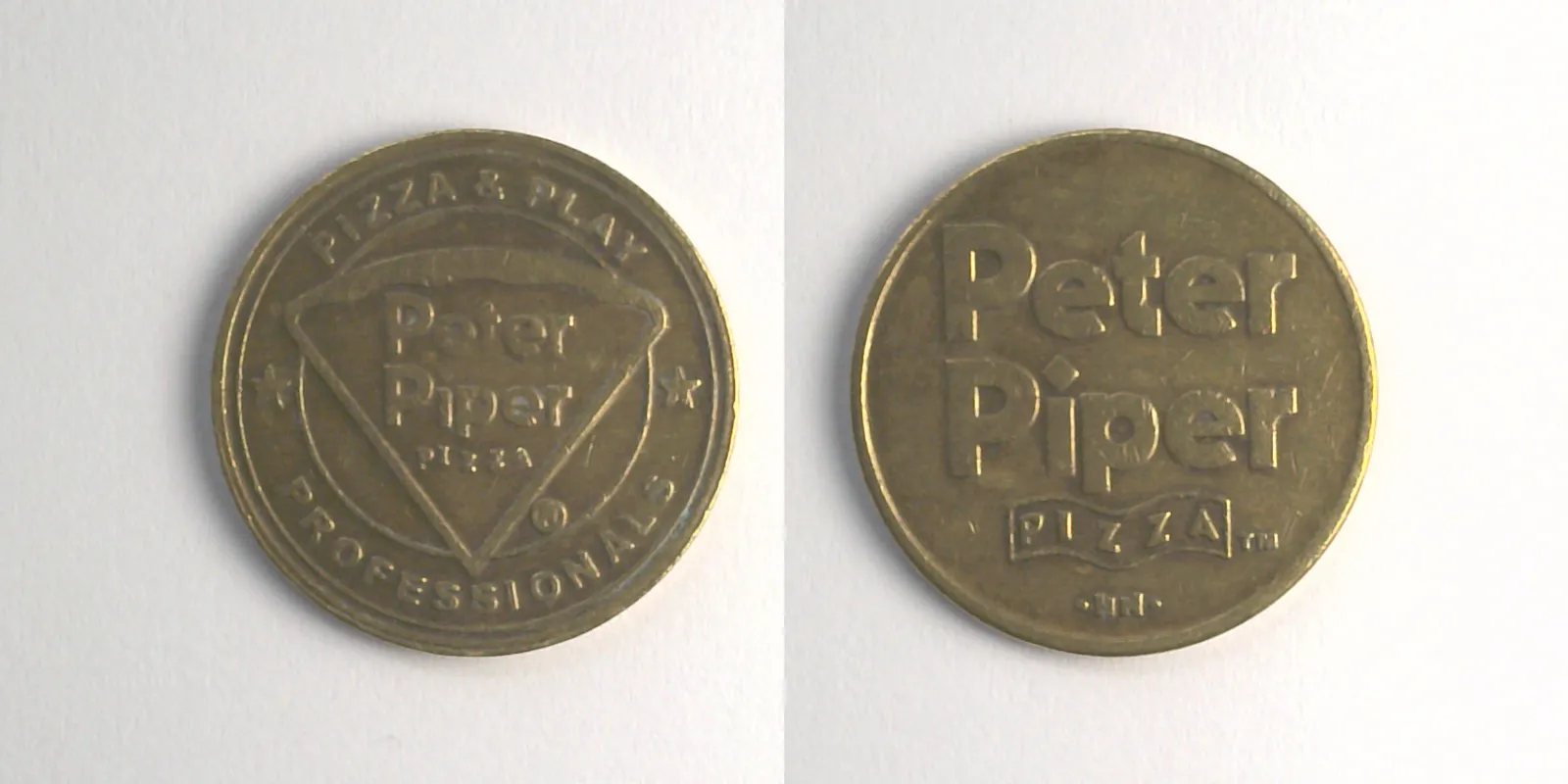Peter Piper Pizza P307B Peter Piper Pizza Token (P307B) token — front and reverse