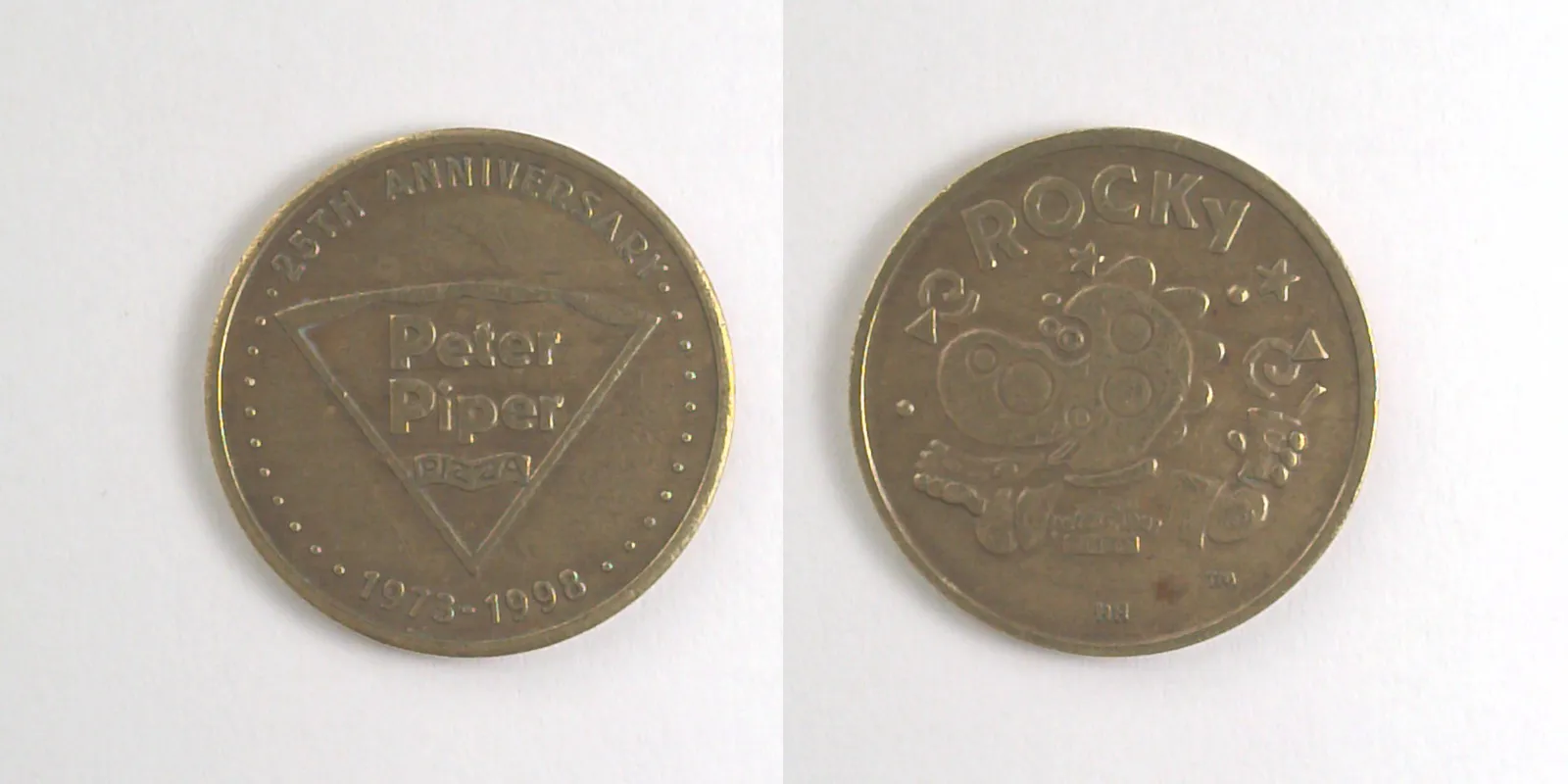 Peter Piper Pizza P320B Peter Piper Pizza Token (P320B) (1998) token — front and reverse