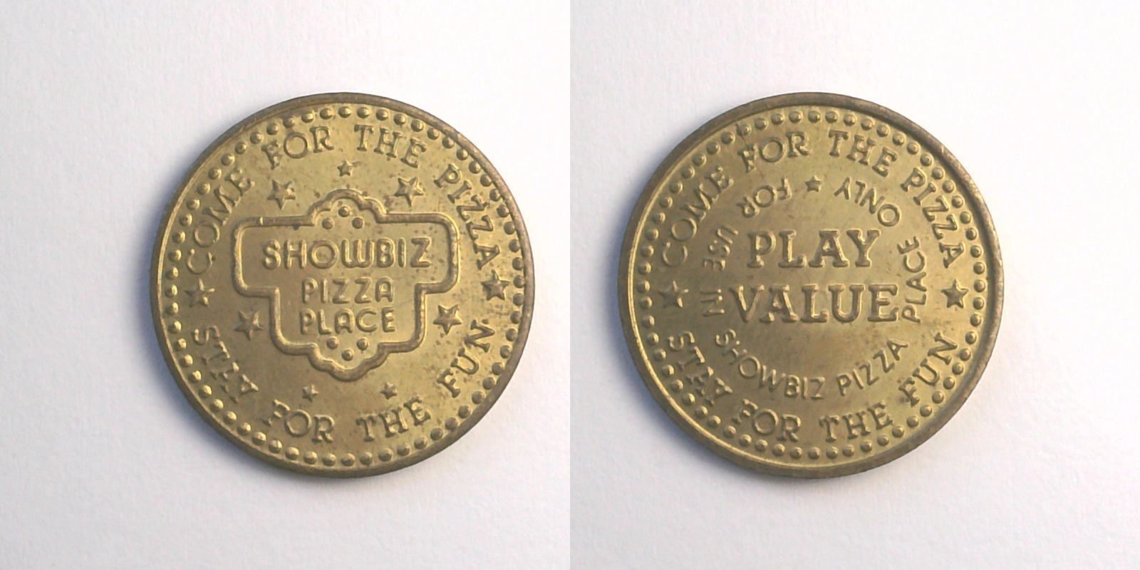 ShowBiz Pizza S07B Showbiz Pizza Place Token (S07B) token — front and reverse