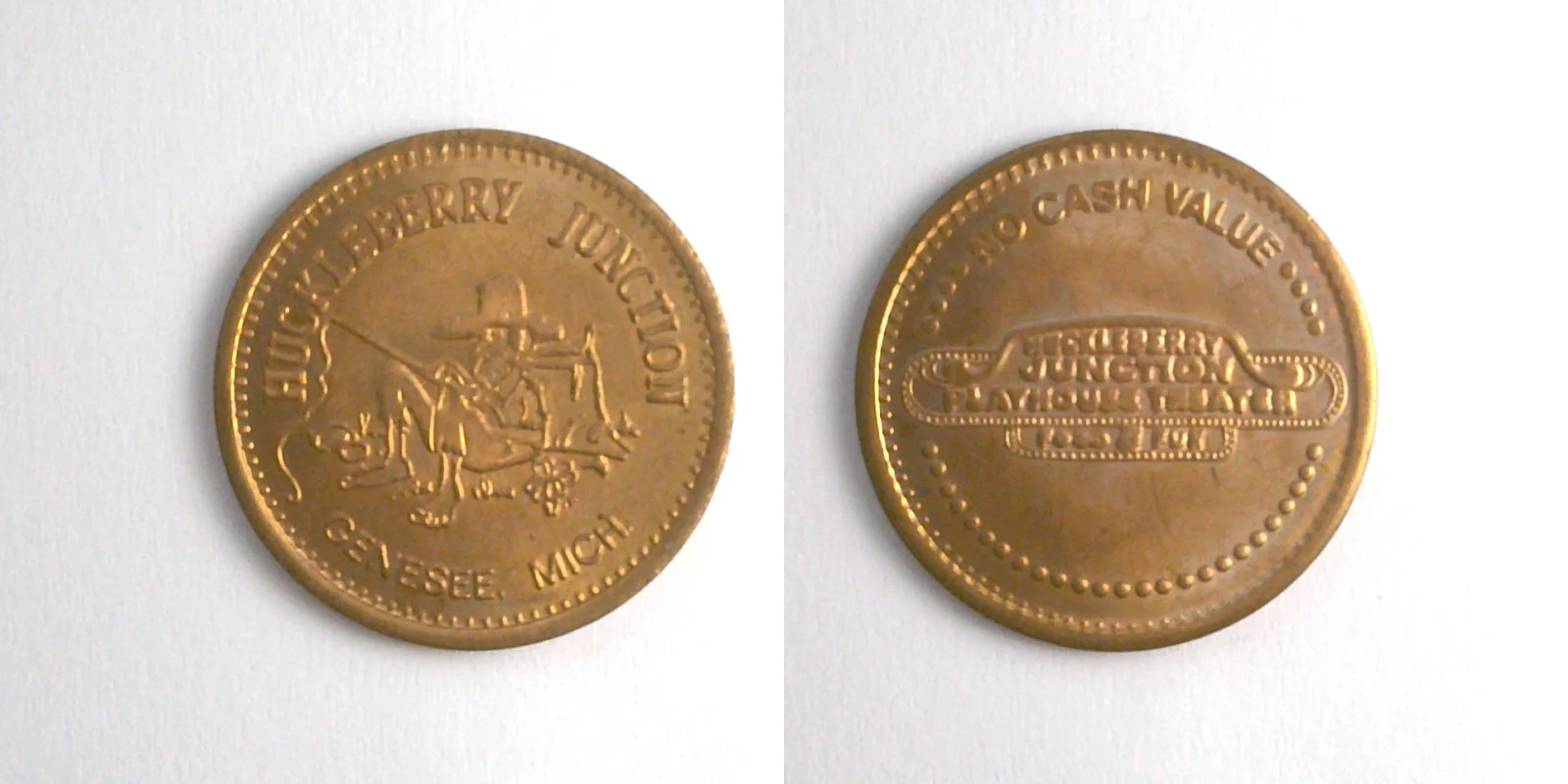 Huckleberry Junction Playhouse Theater HJ101C Huckleberry Junction Token (HJ101C) token — front and reverse