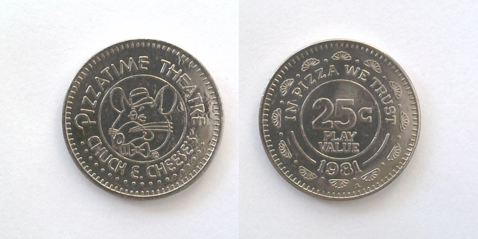 Chuck E. Cheese 111N 1981 Chuck E Cheese Token (111N) (1981) token — front and reverse