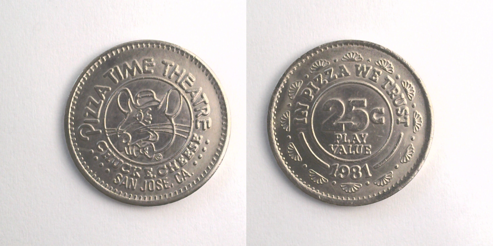 Chuck E. Cheese 175N 1981 Chuck E Cheese Token (175N) (1981) token — front and reverse