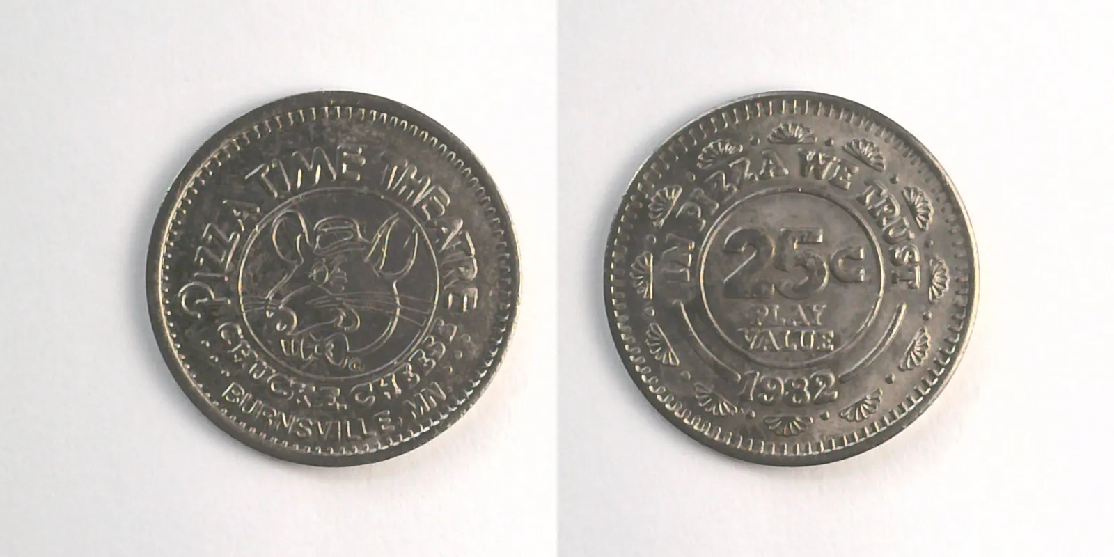 Chuck E. Cheese 181N 1982 Chuck E Cheese Token (181N) (1982) token — front and reverse