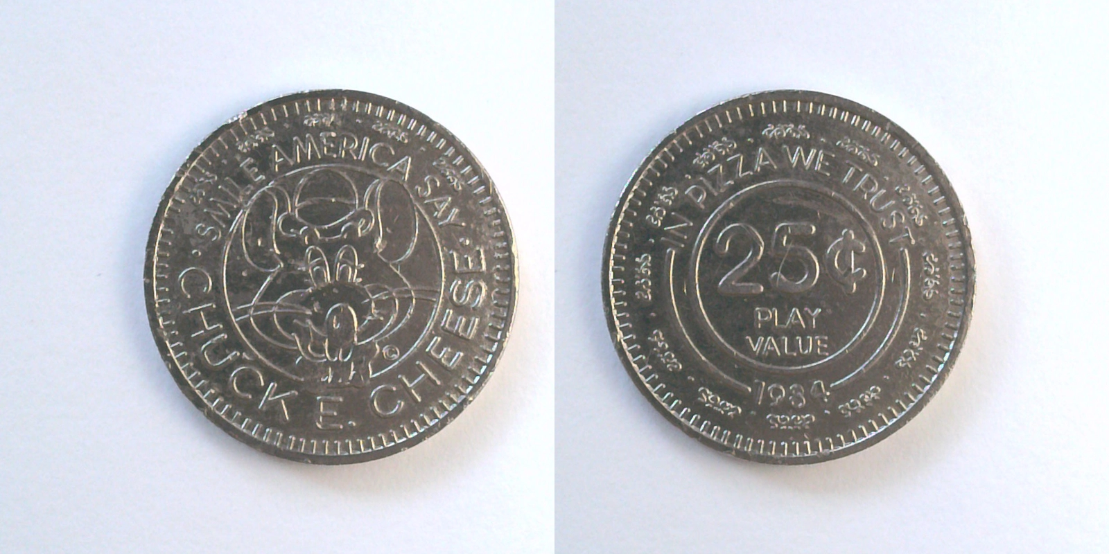 Chuck E. Cheese 206N 1984 Chuck E Cheese Token (206N) (1984) token — front