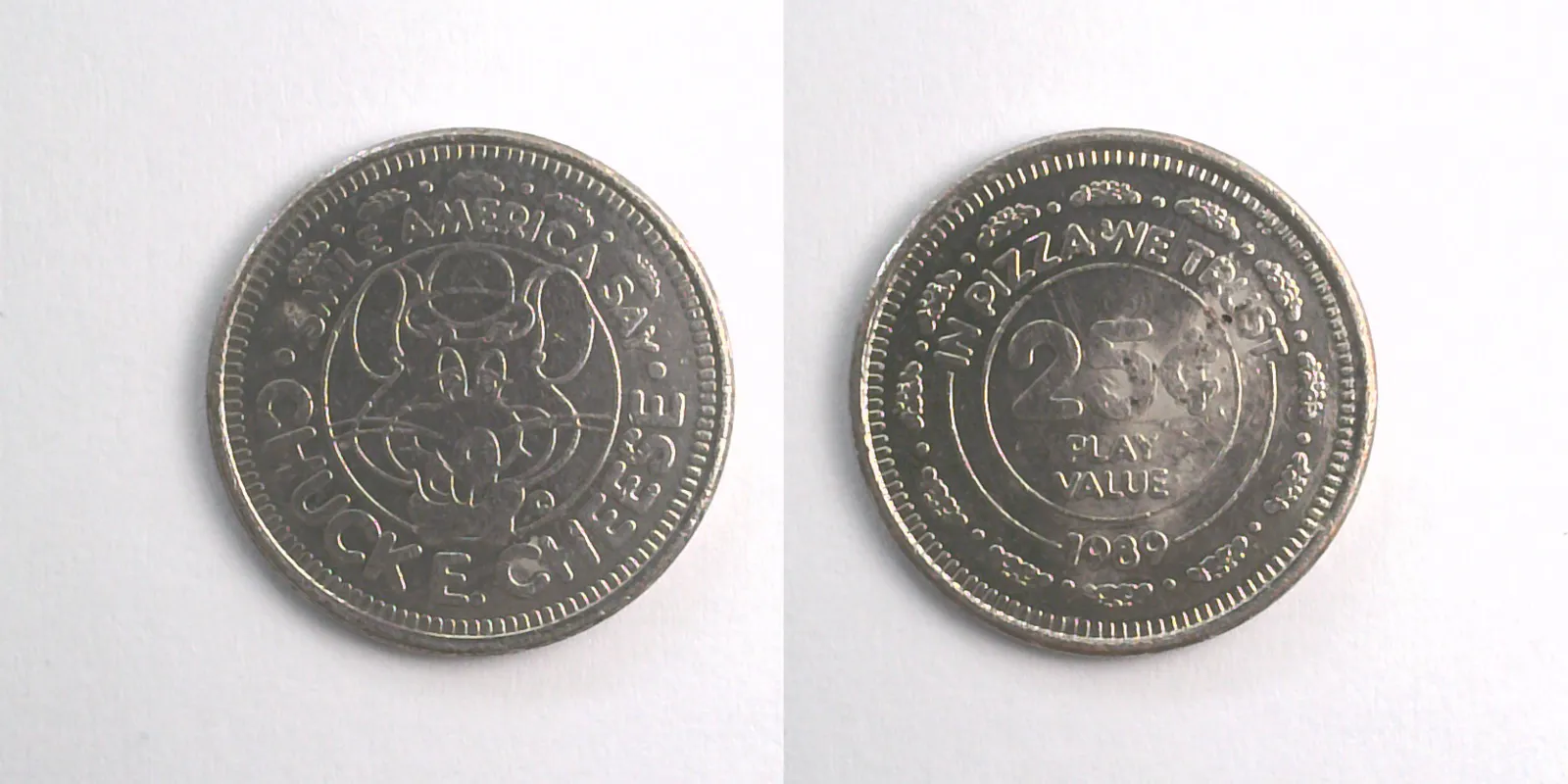 Chuck E. Cheese 215N 1989 Chuck E Cheese Token (215N) (1989) token — front and reverse