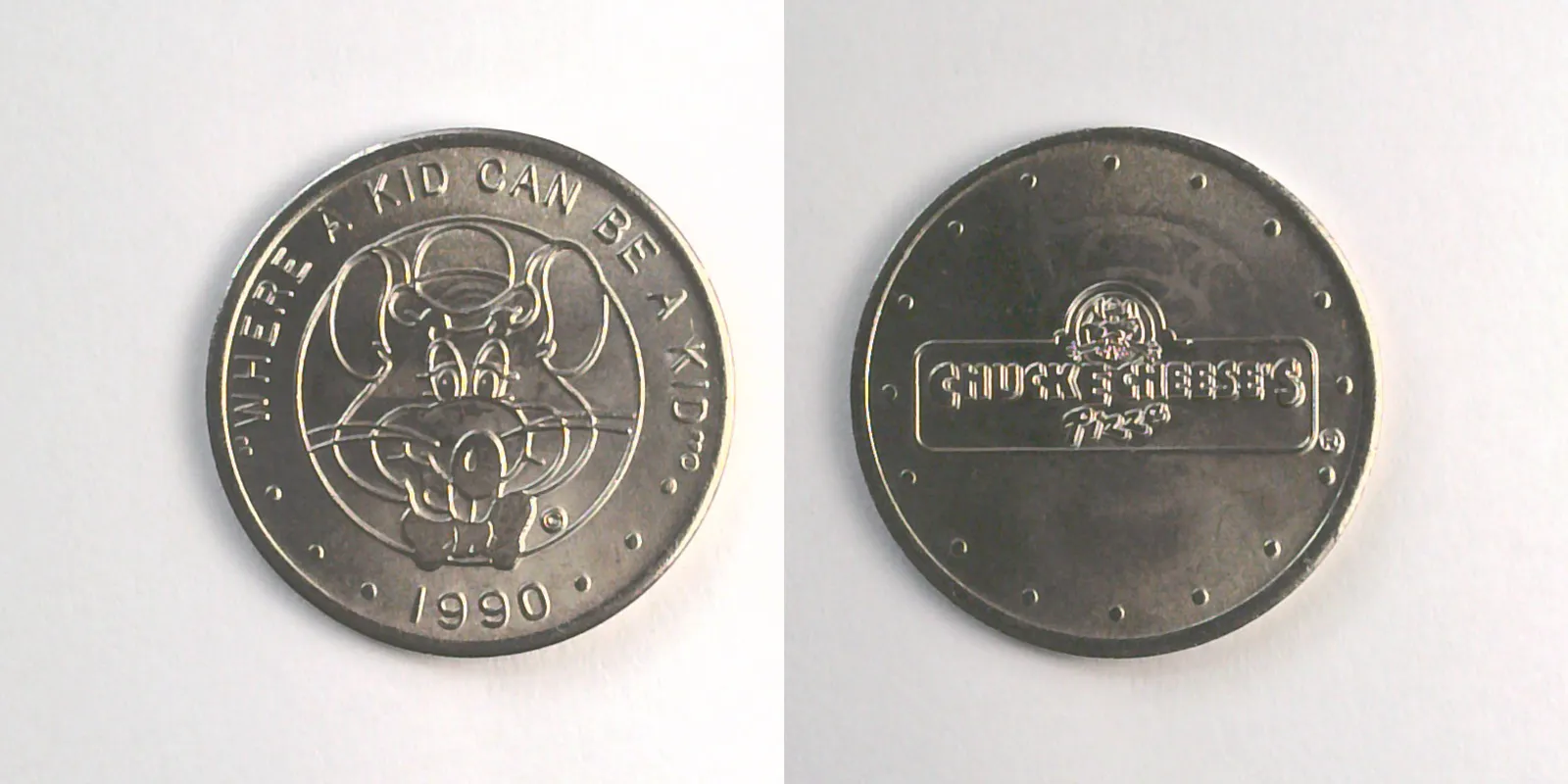 Chuck E. Cheese 303N 1990 Chuck E Cheese Token (303N) (1990) token — front