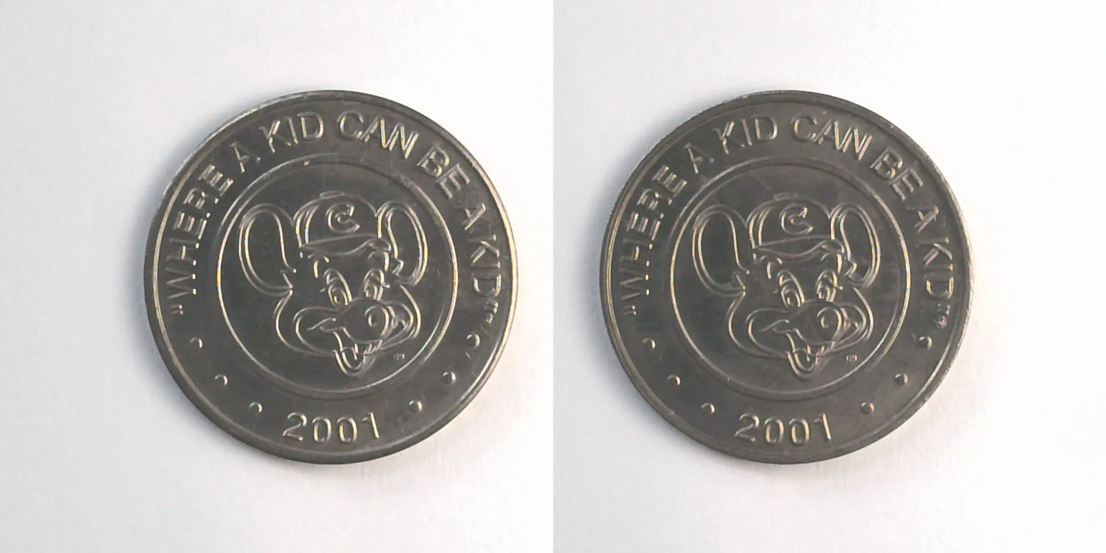 Chuck E. Cheese 408N 2001 Chuck E Cheese Token (408N) (2001) token — front