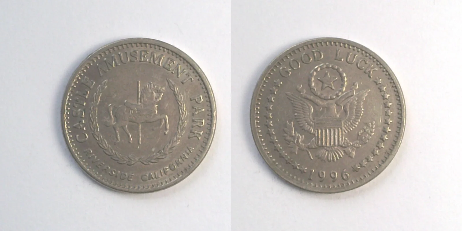 Castle Entertainment CP303N 1996 Castle Amusement Park Token (CP303N) (1996) token — front