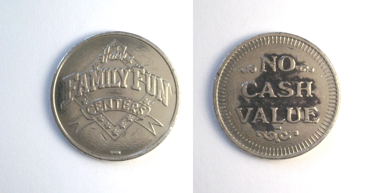 Bullwinkle's Entertainment BW604N Huish Family Fun Centers NCV Token (BW604N) token — front