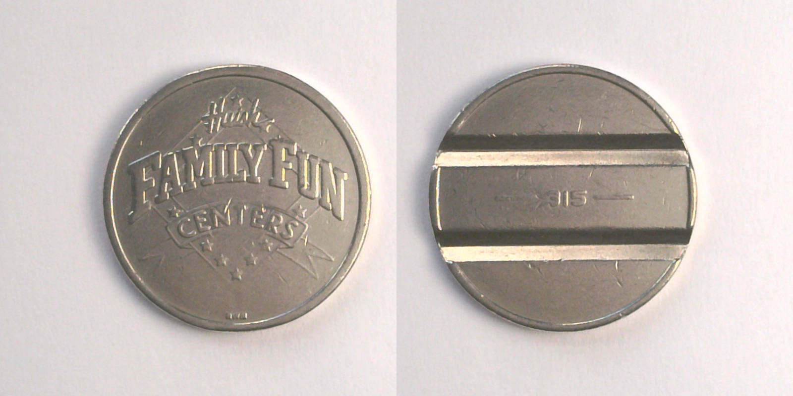 Bullwinkle's Entertainment BW502N Huish Family Fun Centers --315-- Token (BW502N) token — front and reverse
