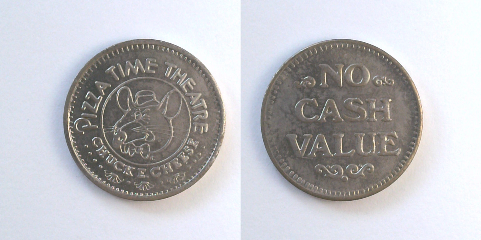 Chuck E. Cheese 118N No Cash Value Chuck E Cheese Token (118N) token — front and reverse
