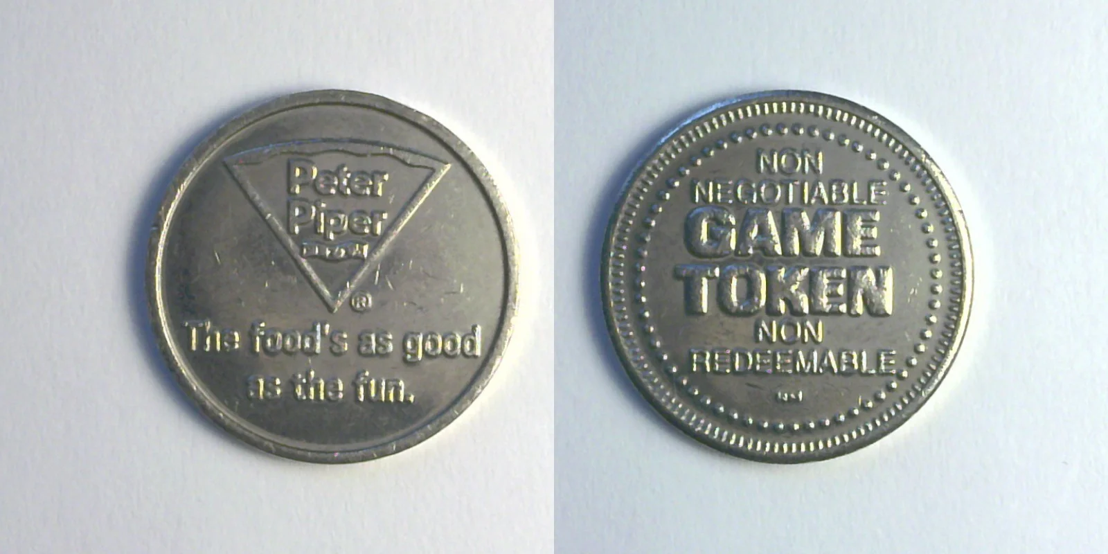 Peter Piper Pizza P305N Peter Piper Pizza Token (P305N) token — front and reverse