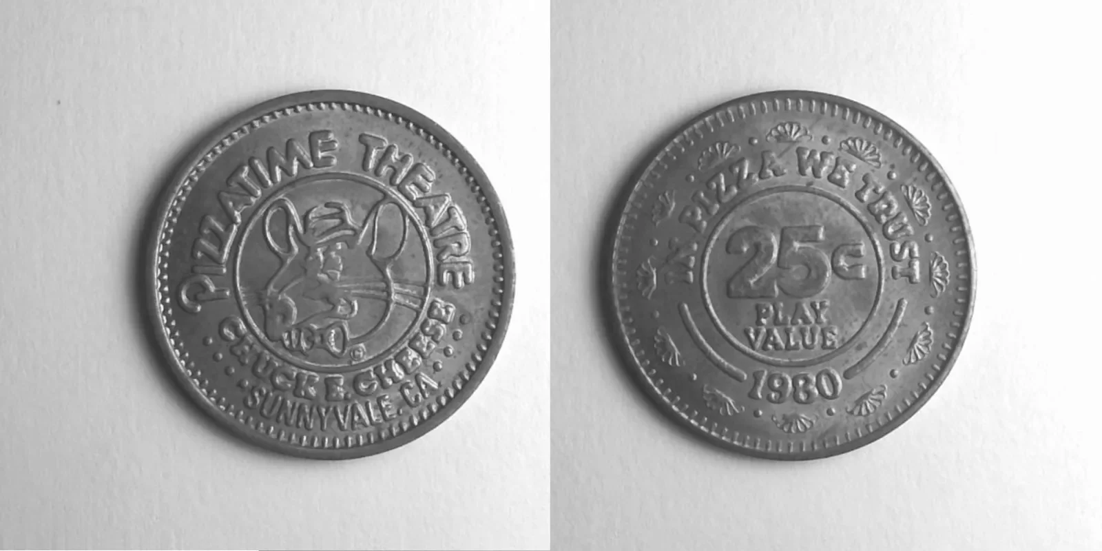 Chuck E. Cheese 149N 1980 Chuck E Cheese Token (149N) (1980) token — front and reverse