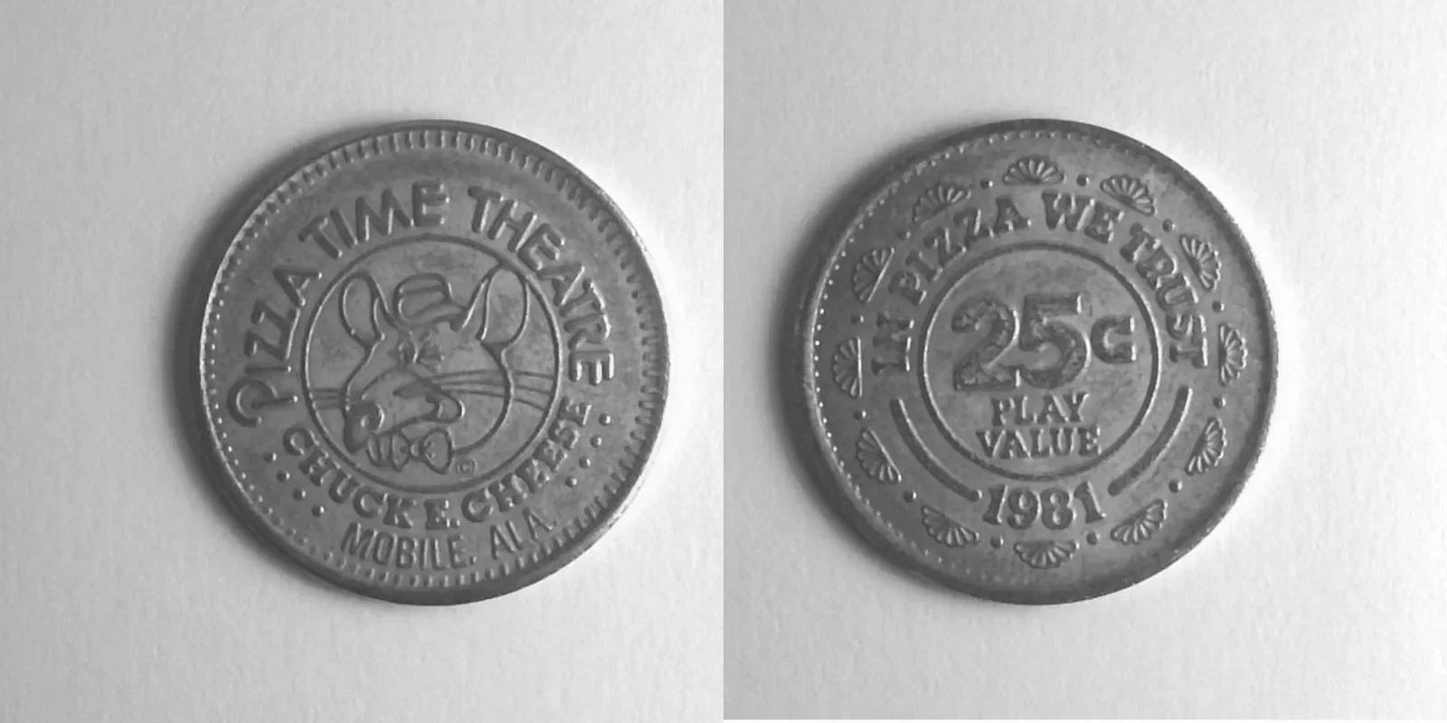 Chuck E. Cheese 167N 1981 Chuck E Cheese Token (167N) (1981) token — front and reverse