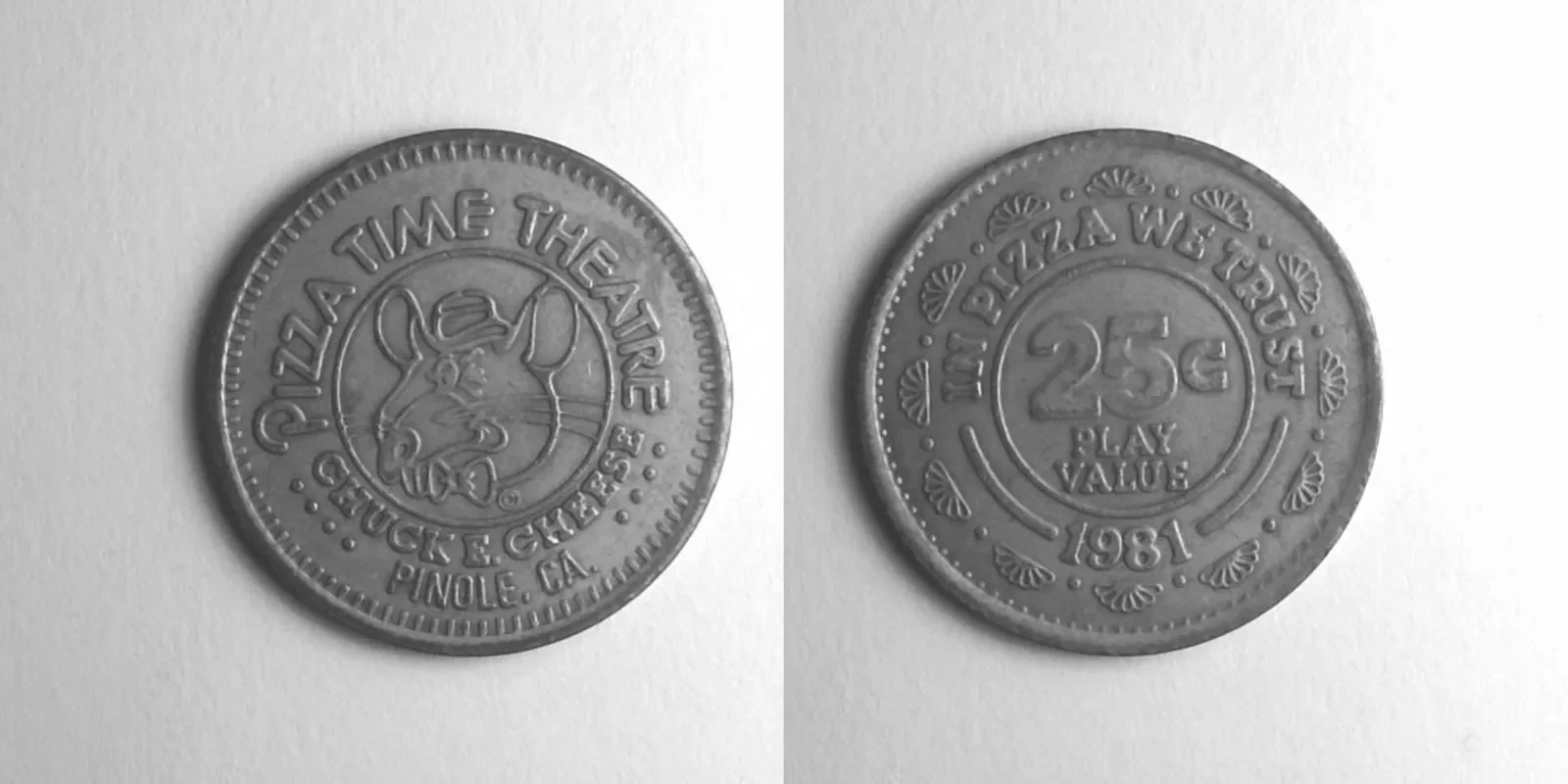 Chuck E. Cheese 171N 1981 Chuck E Cheese Token (171N) (1981) token — front and reverse