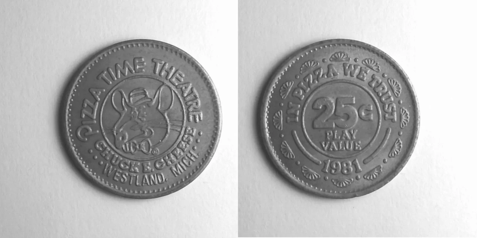 Chuck E. Cheese 177N 1981 Chuck E Cheese Token (177N) (1981) token — front and reverse