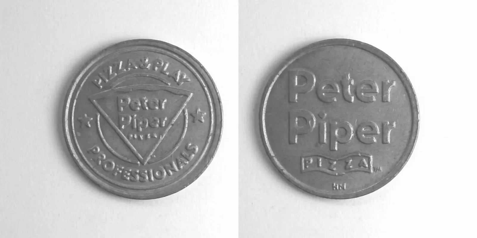 Peter Piper Pizza P311C Peter Piper Pizza Token (P311C) token — front and reverse