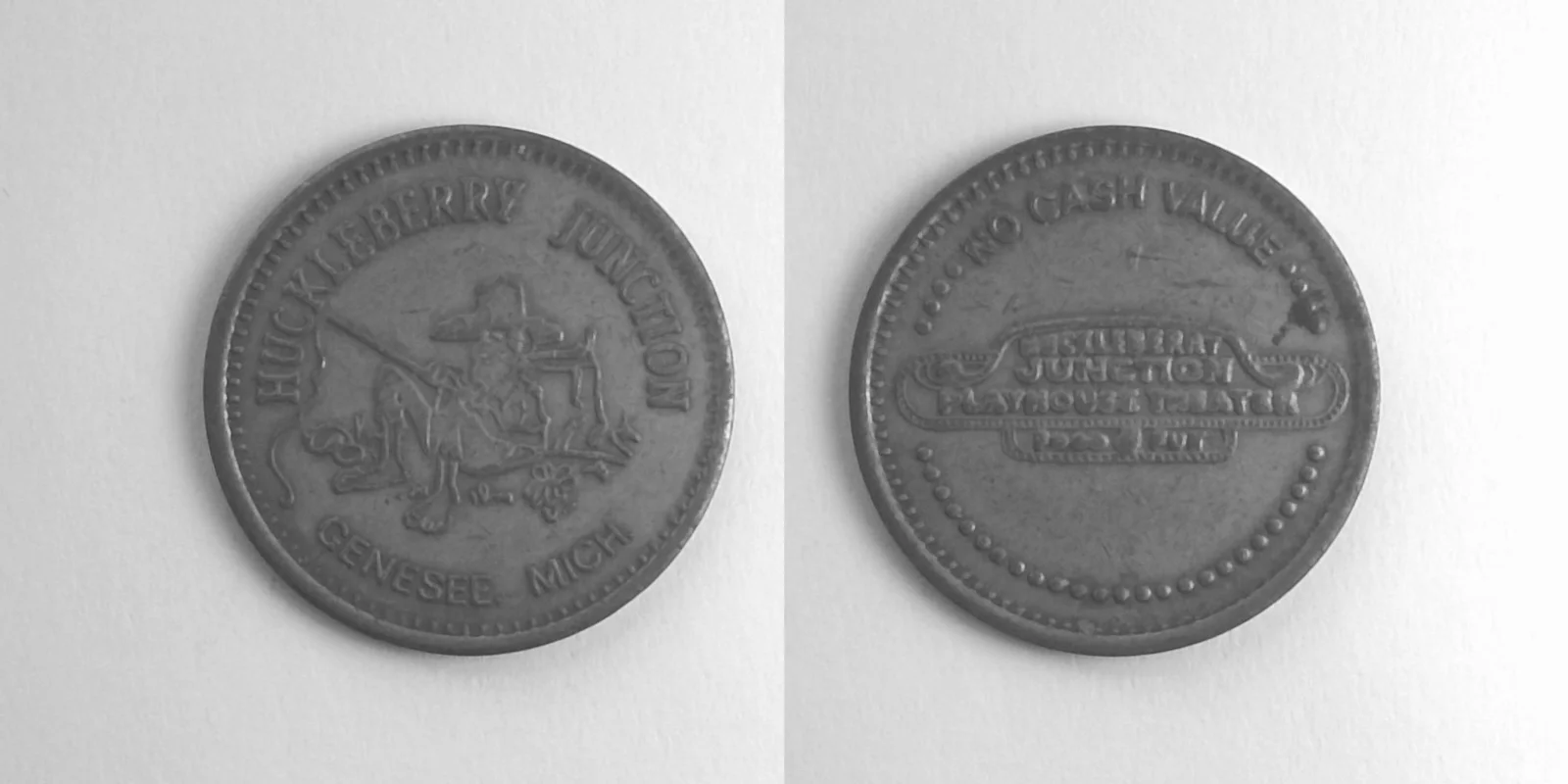 Huckleberry Junction Playhouse Theater HJ101C Huckleberry Junction Token (HJ101C) token — front and reverse